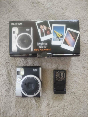 INSTAX MINI 90 NEO CLASSIC