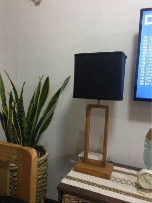 DECLUTTERING/ LAMPSHADE