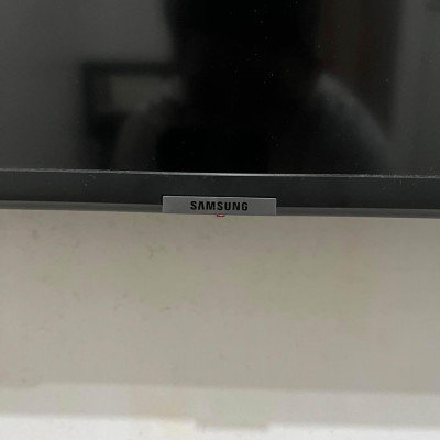 Samsung UA43RU7100 4K UHD Smart LED TV