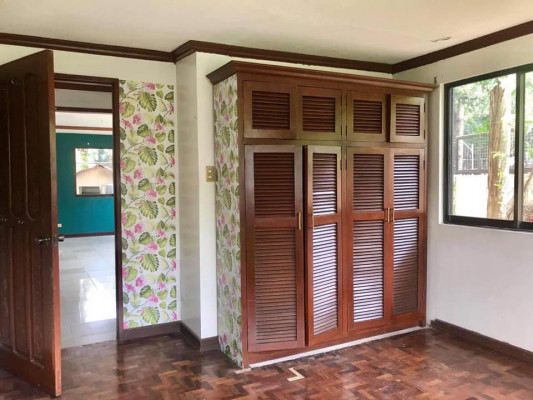 House and Lot - Quezon City