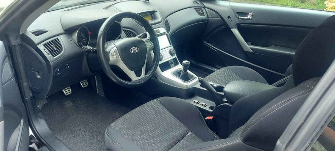 2010 Hyundai genesis