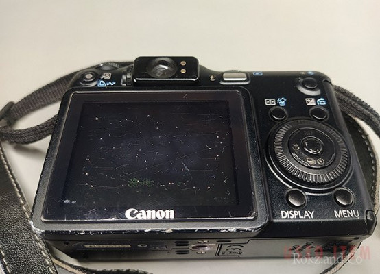 Canon G7 camera