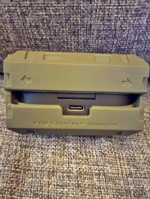 Sony WF-1000XM4