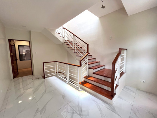 Attractive Duplex House and Lot for Sale in Cainta, Rizal