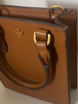 💯 Authentic Tory Burch