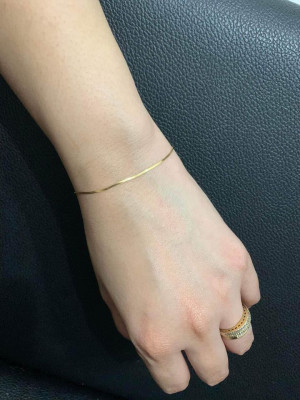 Flat bracelet