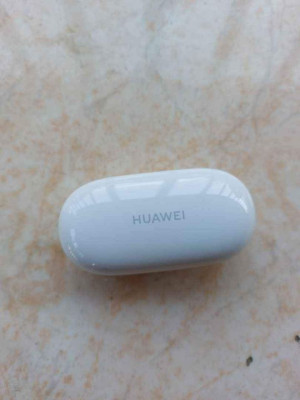 Huawei Freebuds SE with Free Case