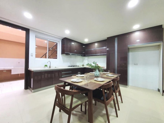 Brand New Sizable Townhouse for Sale in Sacred Heart, Quezon City