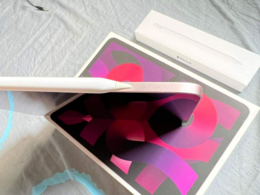 iPad Air 5th gen with Apple Pencil