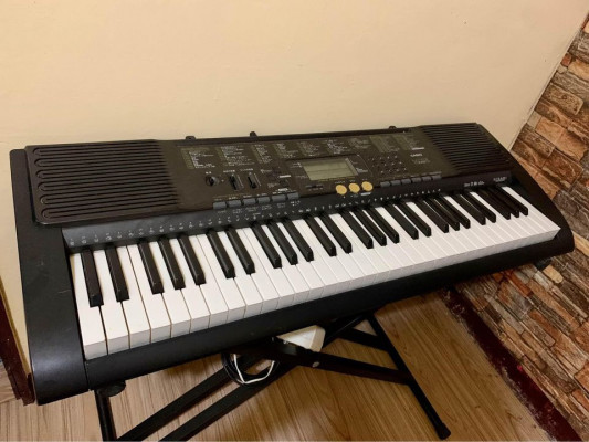 Casio 61 Key Keyboard Piano with Stand