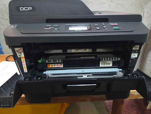 Rush for sale!!! Brother Printer DCP -7065DN