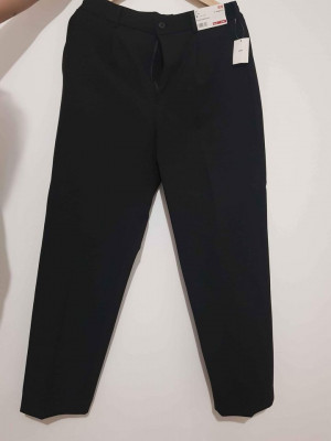 Original Uniqlo Pleated Tapered Pants