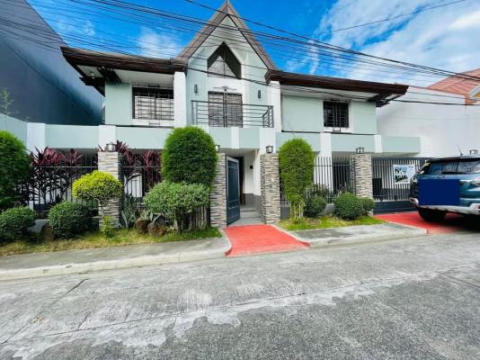 House For Sale in Greenwoods Exec Village Pasig