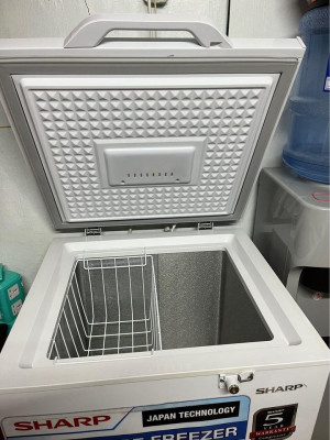 Sharp FRV-102 Chest Type Freezer