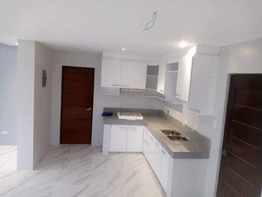 House and Lot - Sta. Rosa, Laguna