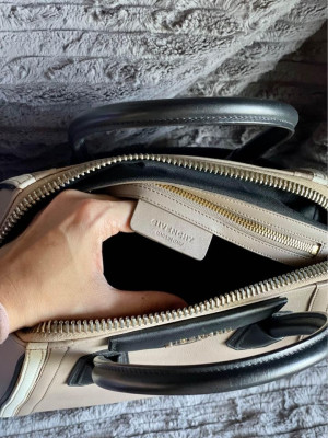 GIVENCHY ANTIGONA TRICOLOR