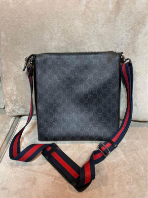 Gucci GG Supreme Black Sling Bag Men
