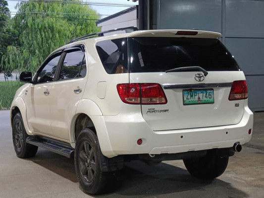 SUPER RUSH 565K ONLY Toyota Fortuner G D4d diesel automatic