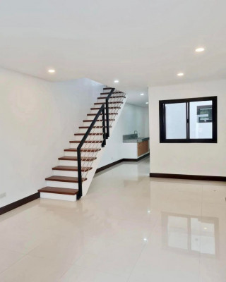 Townhouse Quezon City