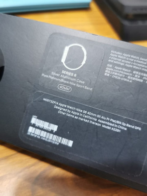 Apple Watch Series 6 Nike GPS 40Mm still has warranty
