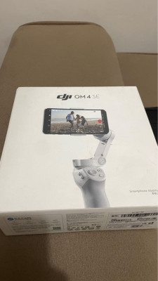 DJI OM4 SE Mobile Gimbal