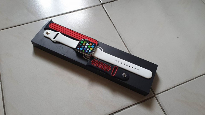 Apple Watch Series 7 (Premium)