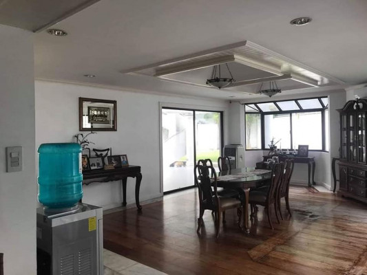 House for sale in Ayala Alabang Village