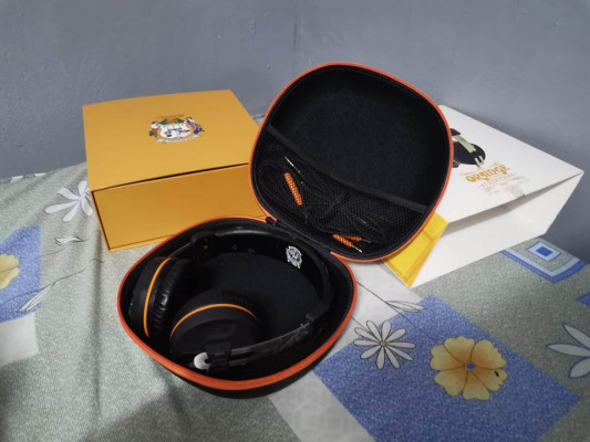 Orange O Edition Headphones