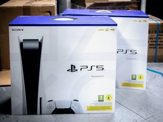 PLAYSTATION 5 SECOND HAND