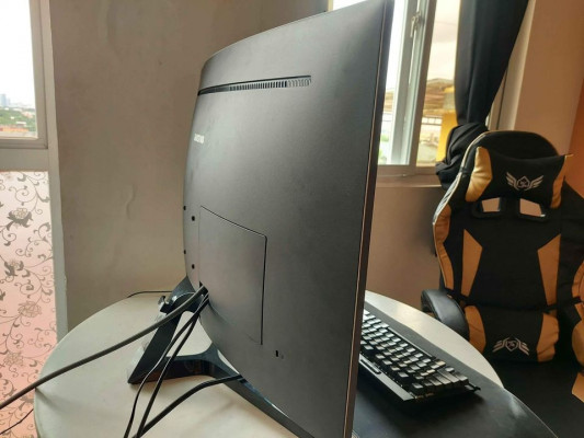 Samsung 32inch gaming monitor curve