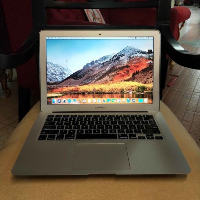 Macbook Air (13-inch Early 2014)
