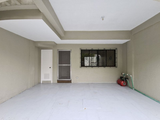 End Unit Townhouse for Sale in Elysium BF Homes Paranaque