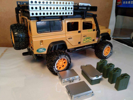 DEFENDER Metal Toy