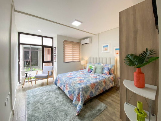 ⁣⁣⁣Fresh Modern Townhouse for sale near Cubao Aurora⠀