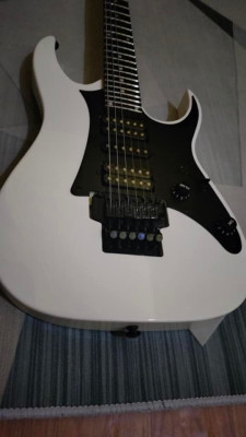 FORSALE ONLY: IBANEZ GRG-250 WH