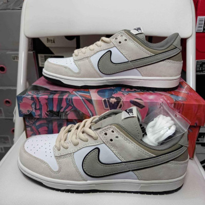 SB DUNK LOW-"OTOMO KATSUHIRO"