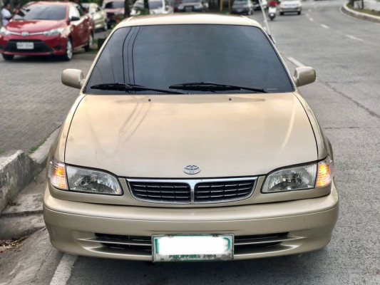 2000 Toyota corolla