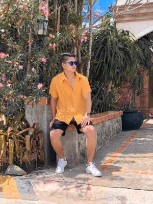 Polo shirt plain summer outfit