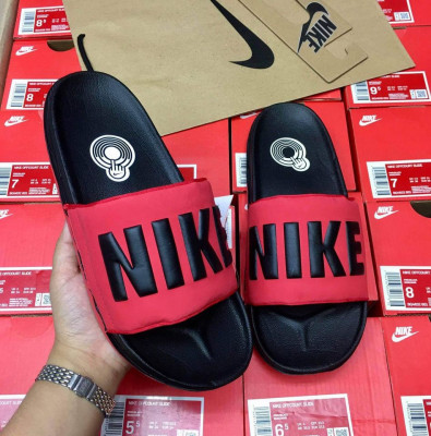 NIKE OFFCOURT SLIDE
