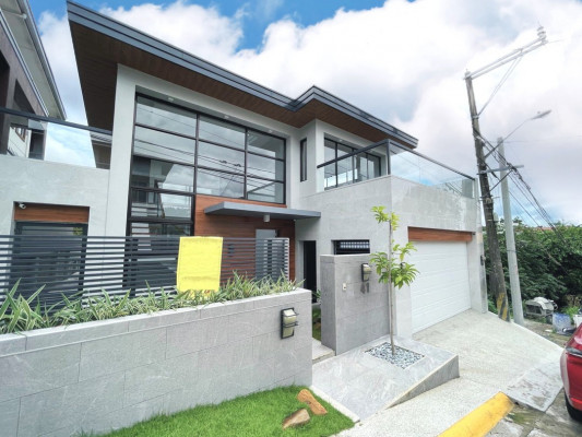 Fabulous Inviting Brand New House and Lot For Sale In Filinvest 2, Quezon City