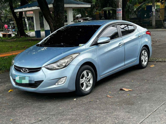 2012 Hyundai elantra matic