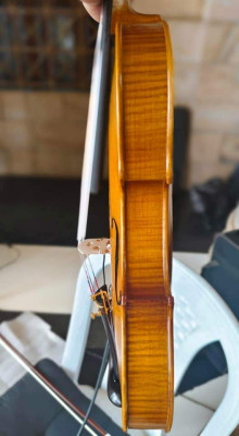 Strad violin