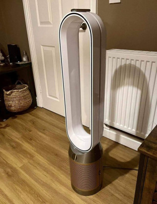 Dyson (TP09) Formaldehyde purifying Fan Tower Brand New