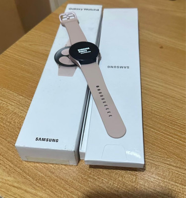 SAMSUNG GalaxyWatch4 40mm