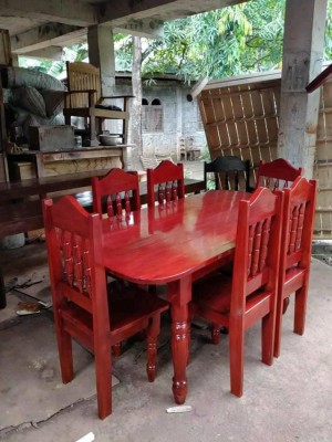 Dining table 6 Seaters