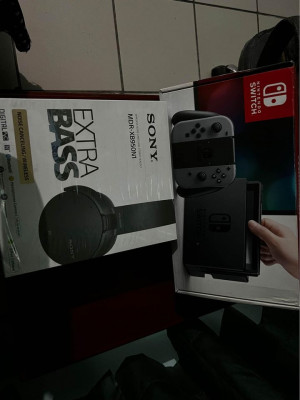 Switch v1 and Sonyy headset