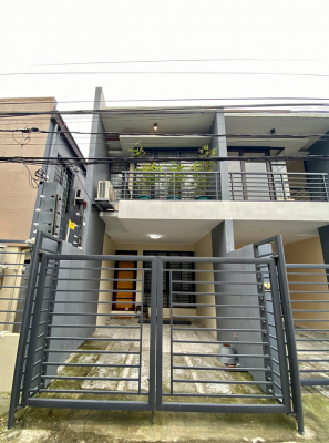 2 STOREY TOWNHOUSE FOR SALE