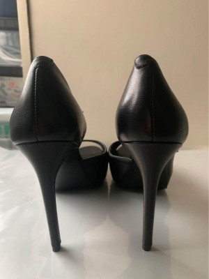 Nine West Black Pumps
