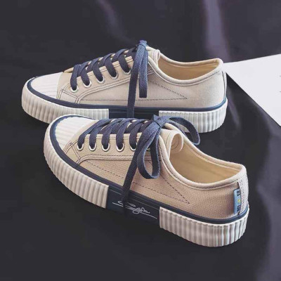 Canvas shoes