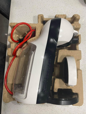 Nescafe Dolce Gusto Mini Me Coffee Machine w/ free capsule rack